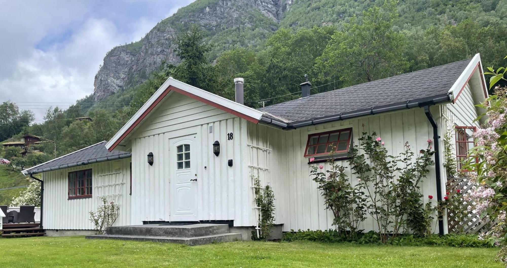 Villa Dalhus - House With Jacuzzi Norddal Exterior foto